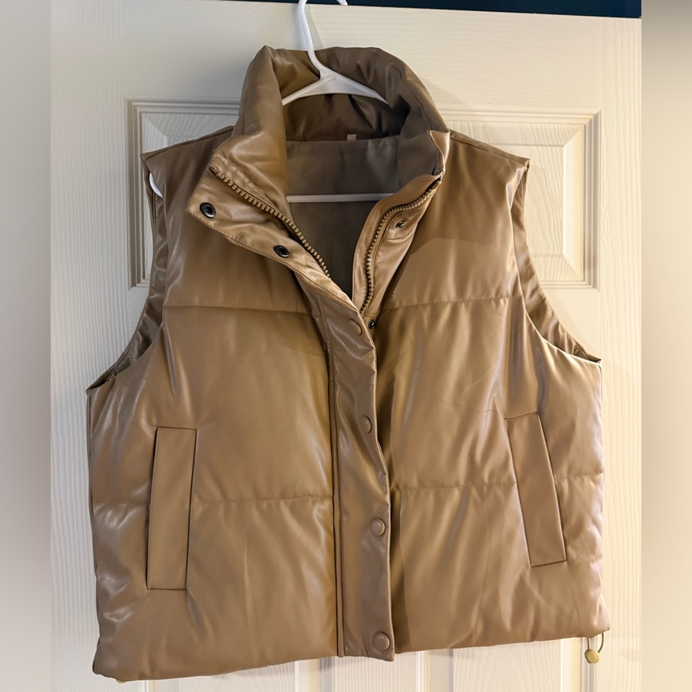 Women's Tan Puffer Vest